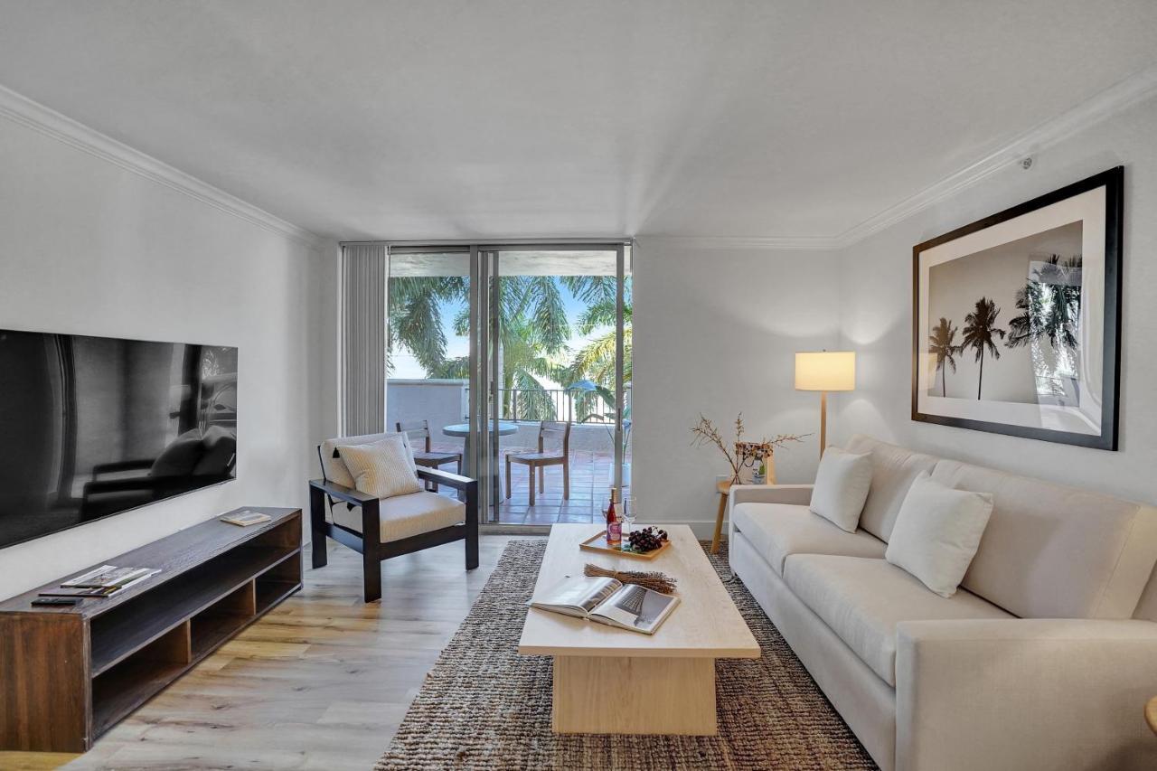 Dharma Home Suites Coral Gables At Gables Grand Plaza Miami Exteriör bild