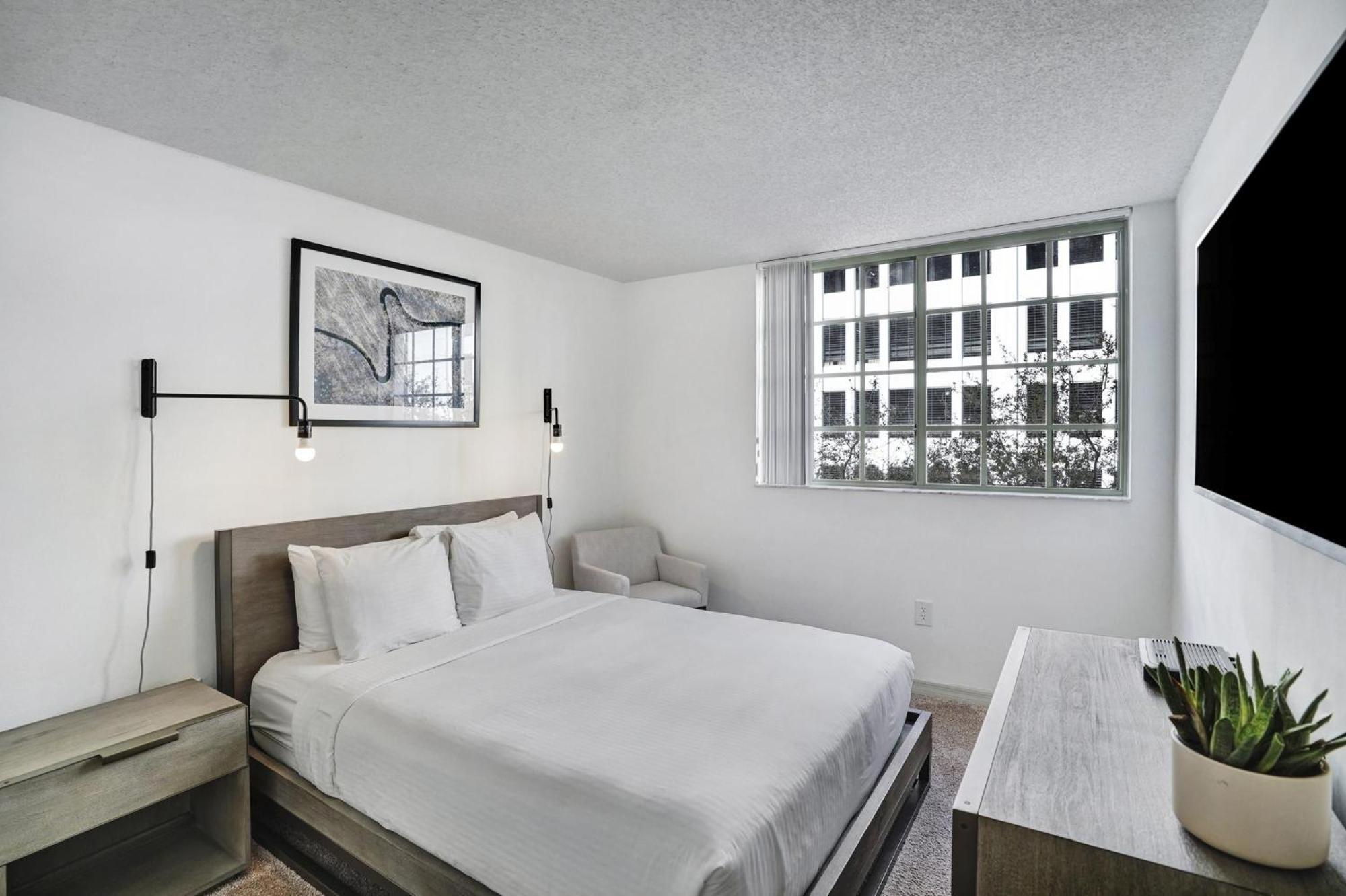 Dharma Home Suites Coral Gables At Gables Grand Plaza Miami Rum bild