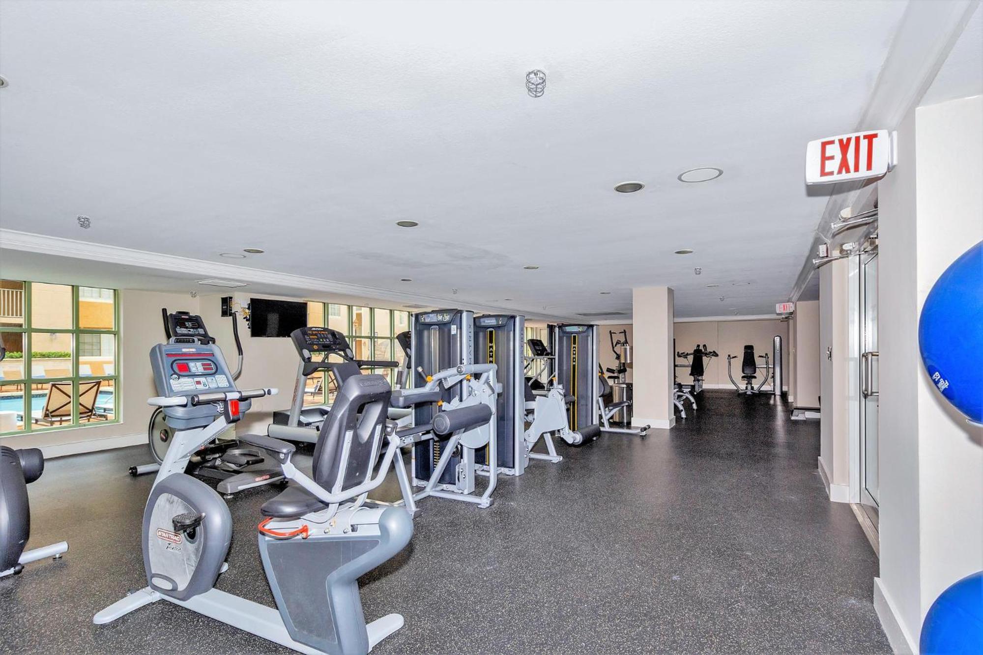 Dharma Home Suites Coral Gables At Gables Grand Plaza Miami Rum bild