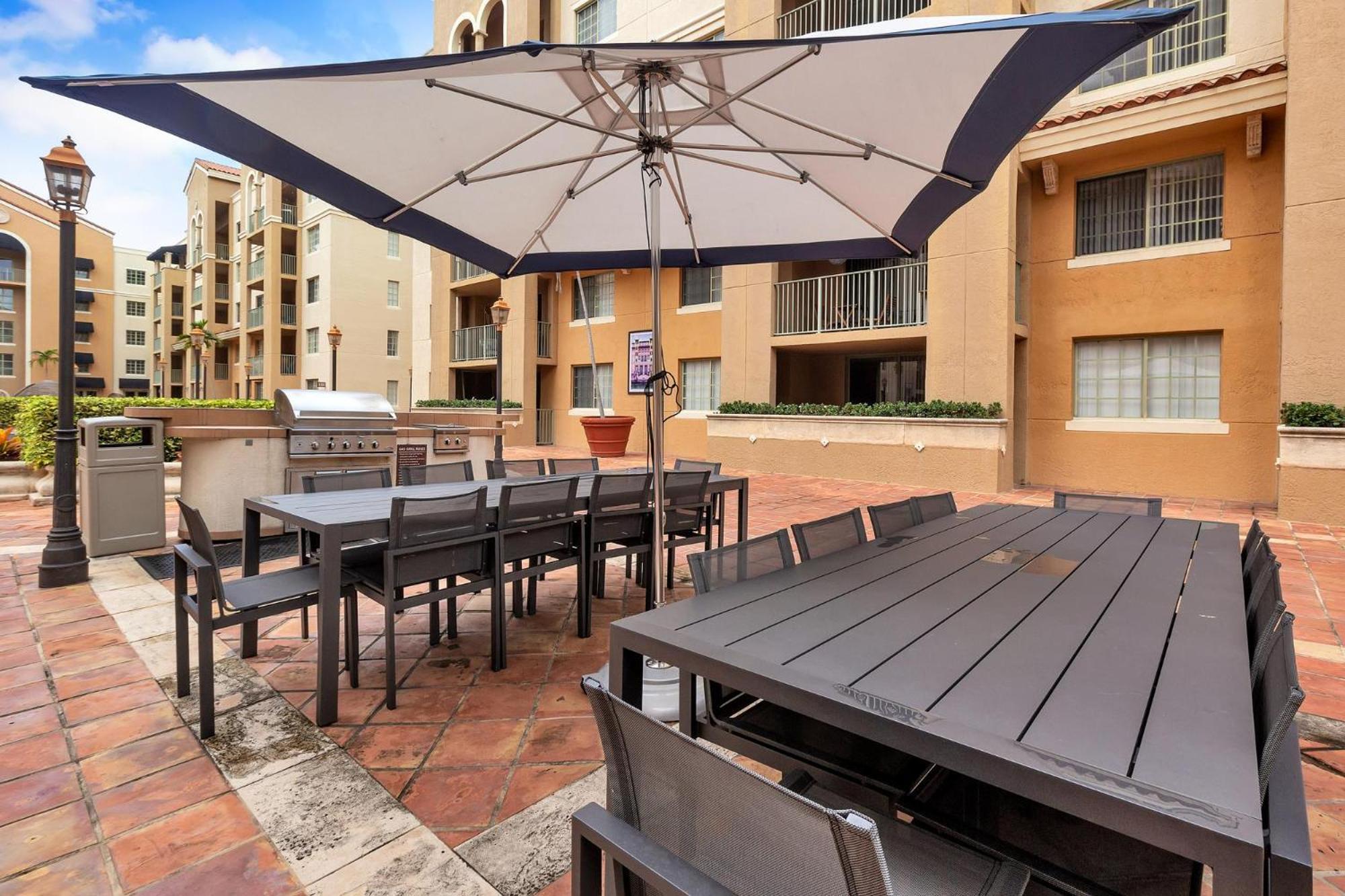 Dharma Home Suites Coral Gables At Gables Grand Plaza Miami Rum bild