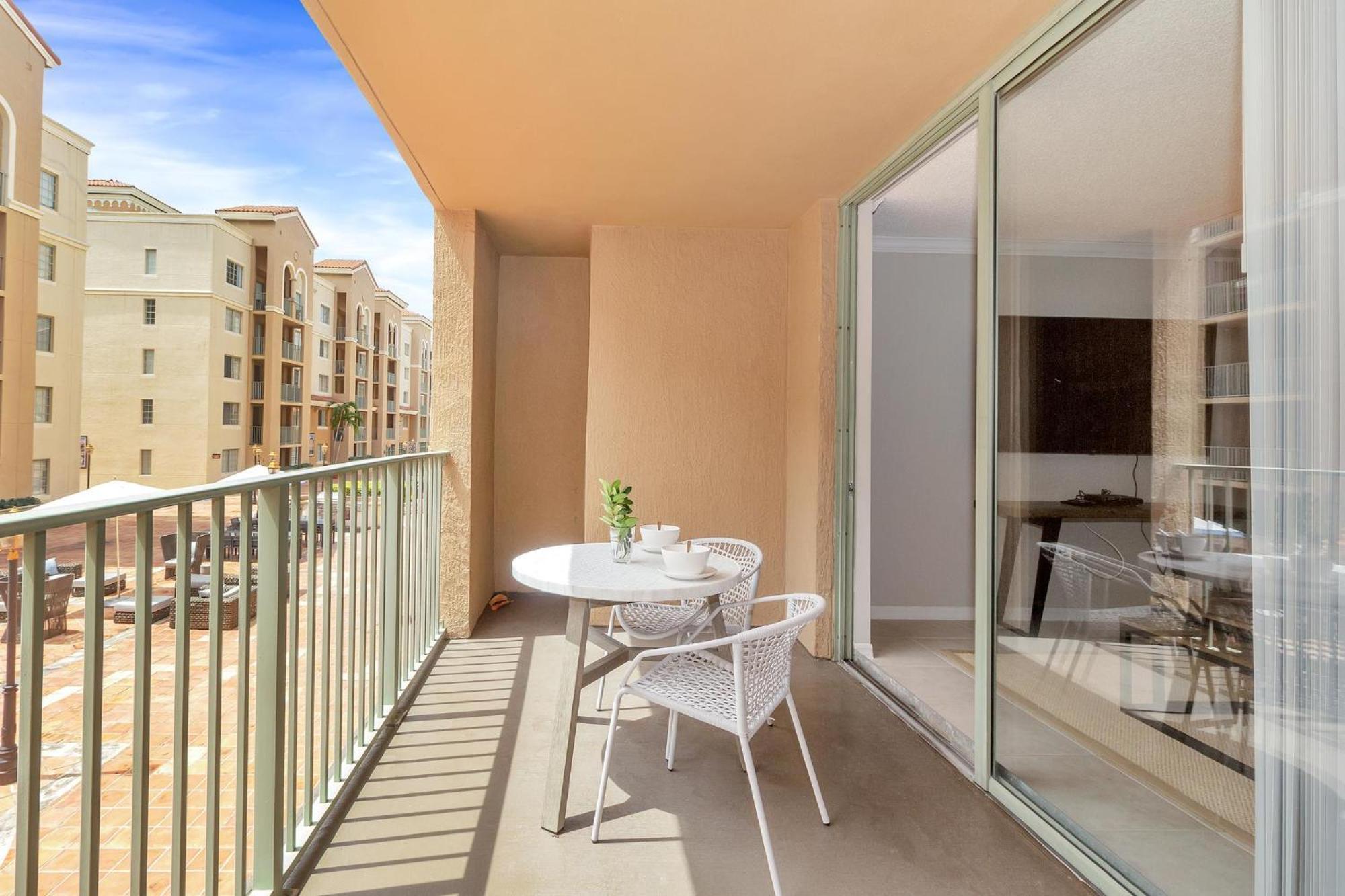 Dharma Home Suites Coral Gables At Gables Grand Plaza Miami Rum bild