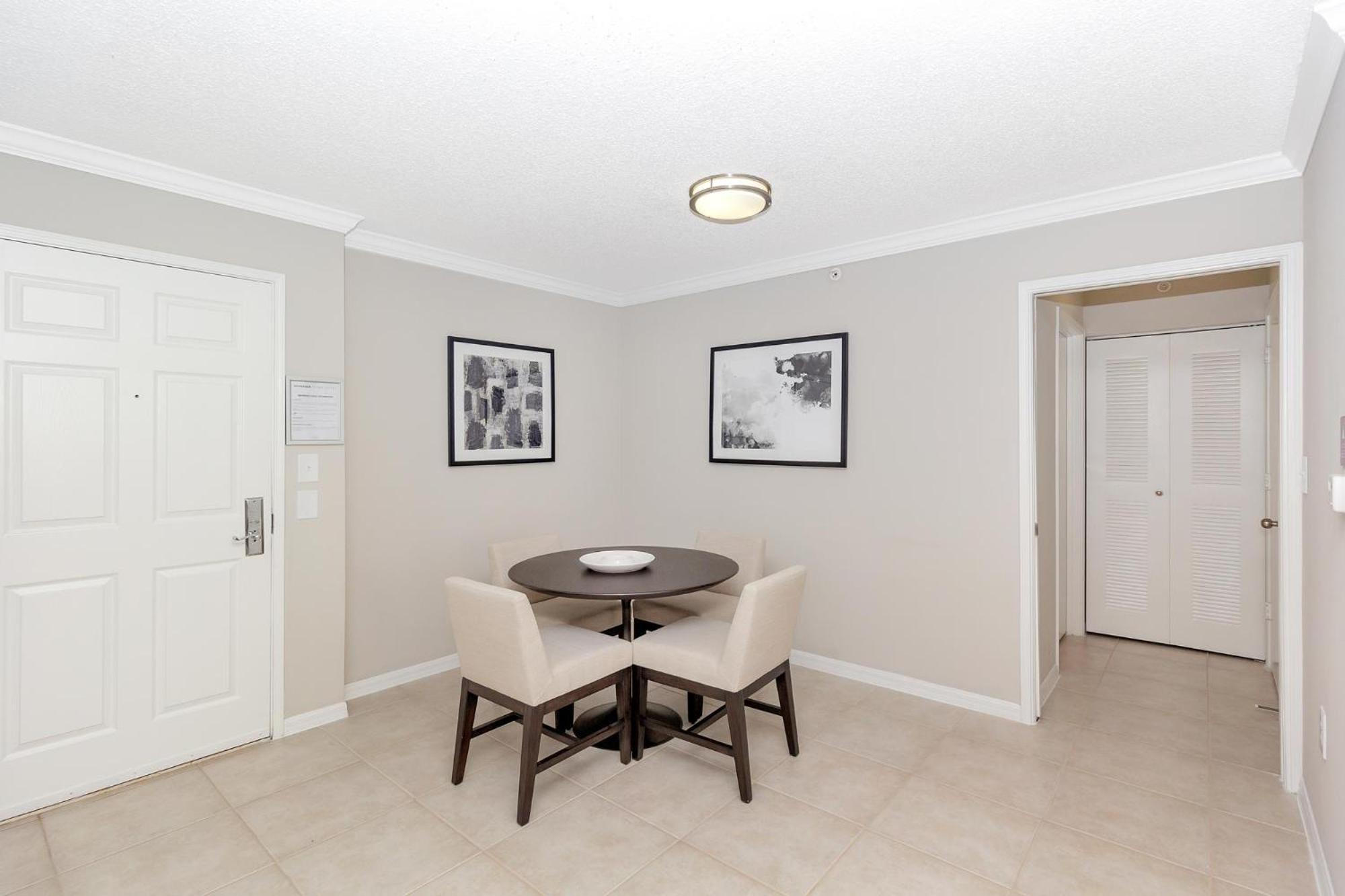 Dharma Home Suites Coral Gables At Gables Grand Plaza Miami Rum bild