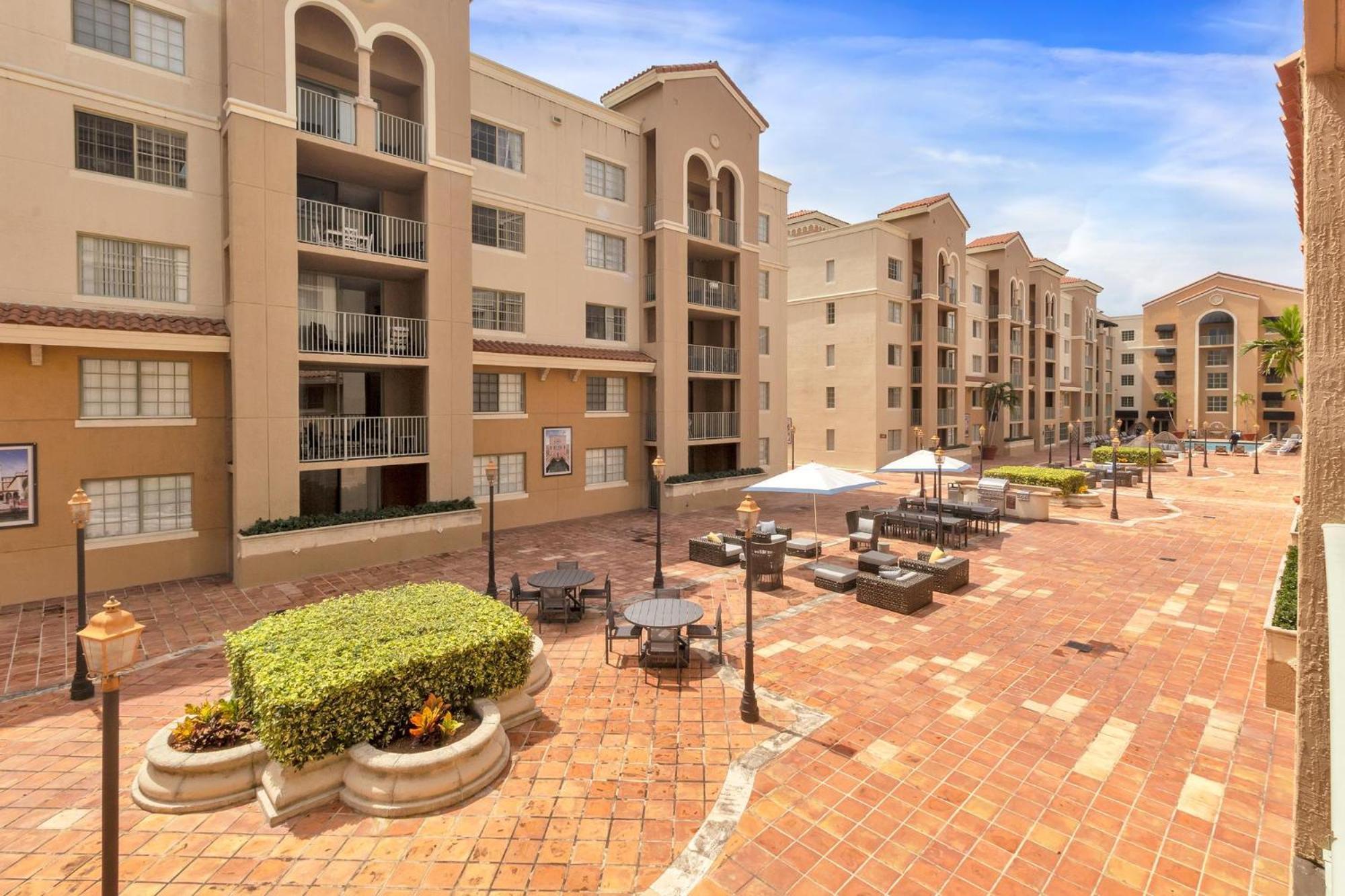 Dharma Home Suites Coral Gables At Gables Grand Plaza Miami Rum bild